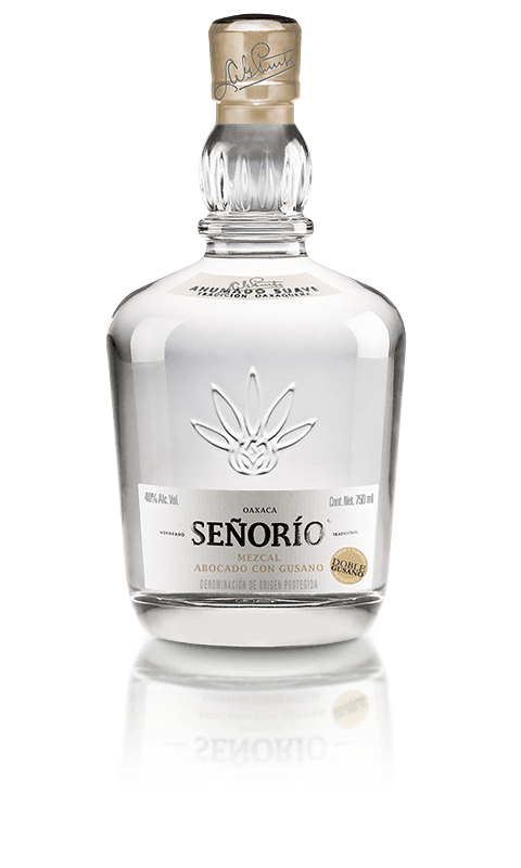 Botella de Señorio Mezcal Abocado Gusano