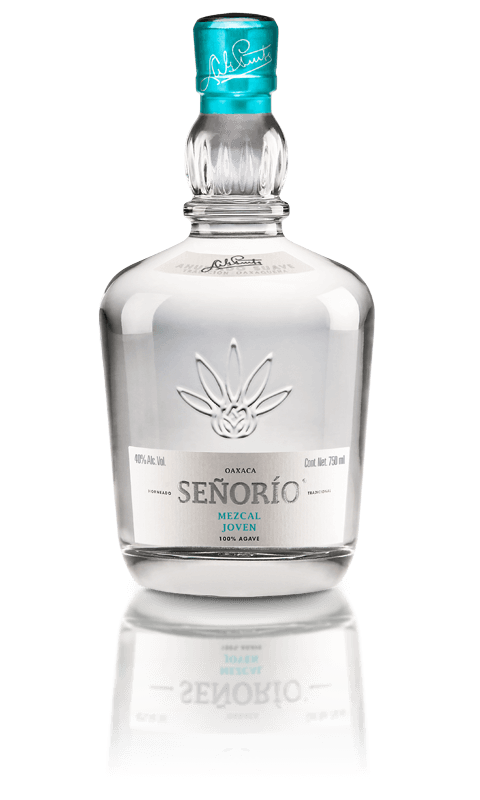 Botella de Señorio Mezcal Joven